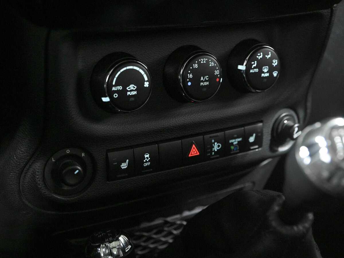 Купить Jeep Wrangler с пробегом. Фото: #9
