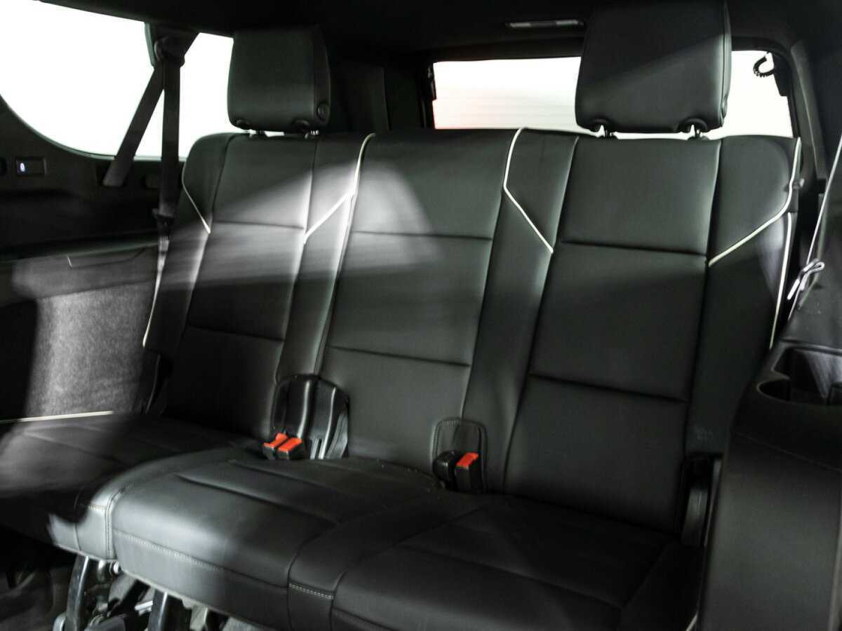Купить Cadillac Escalade с пробегом. Фото: #15