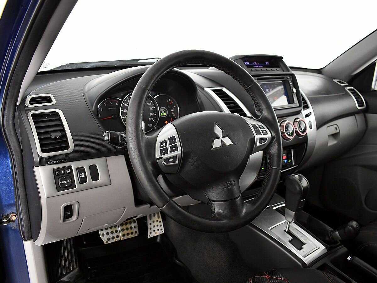 Купить Mitsubishi Pajero Sport с пробегом. Фото: #6