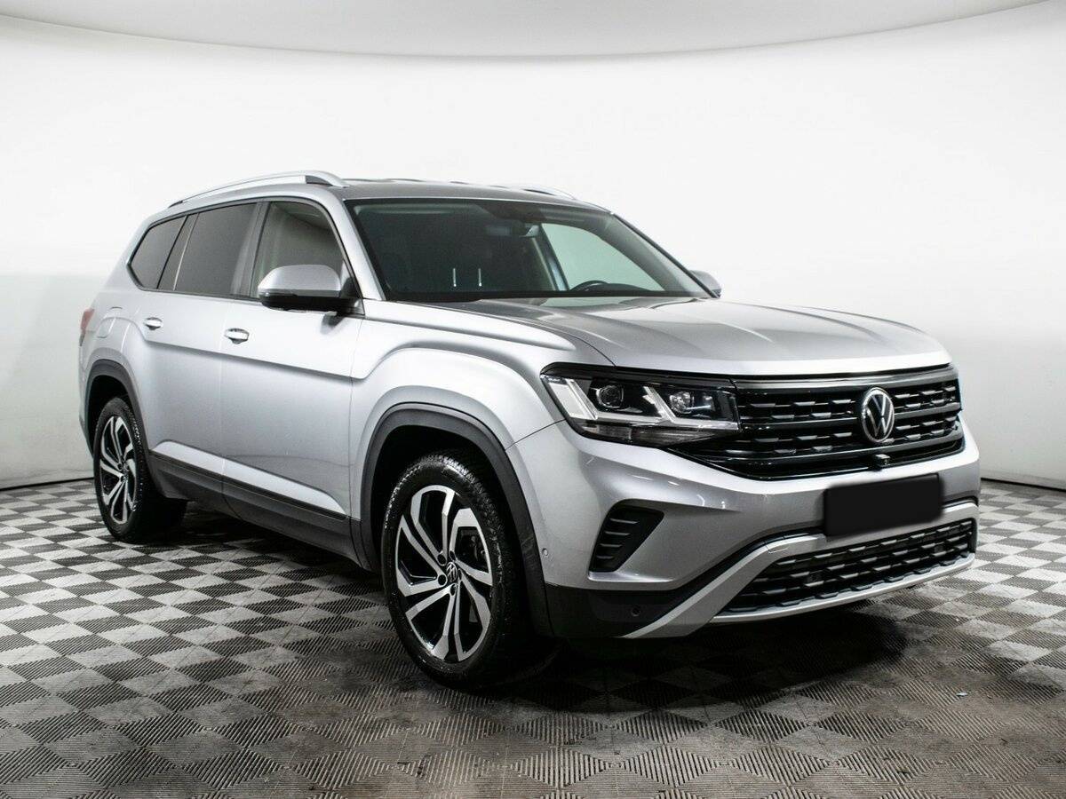 Купить Volkswagen Teramont с пробегом. Фото: #2
