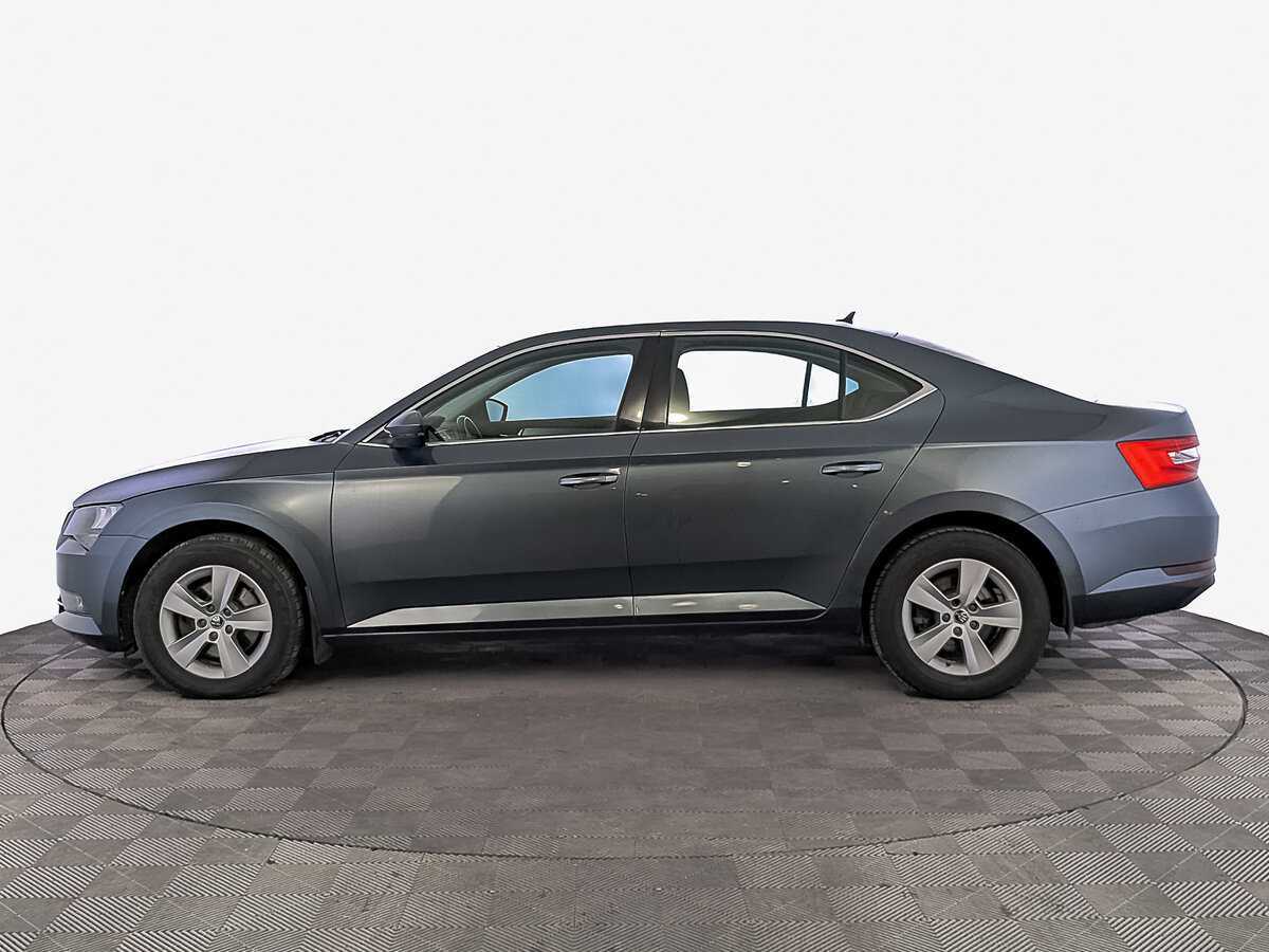 Купить Skoda Superb с пробегом. Фото: #7