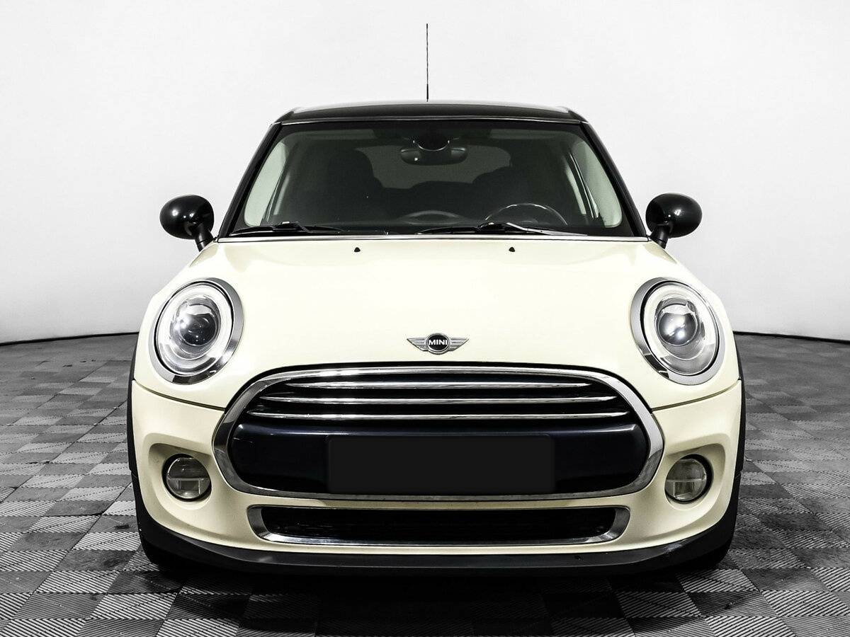 Купить Mini Hatch с пробегом. Фото: #1