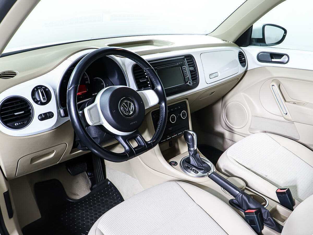Купить Volkswagen Beetle с пробегом. Фото: #12