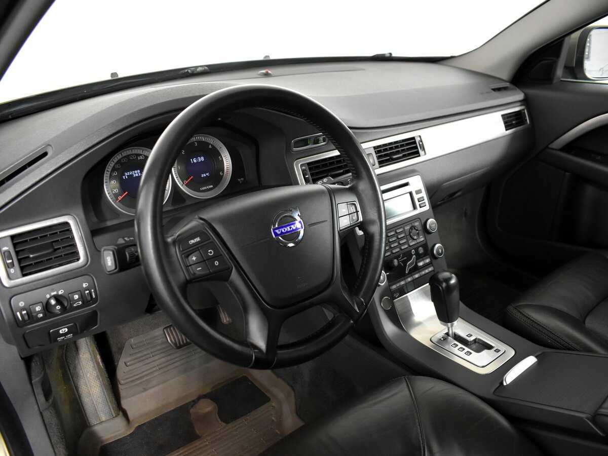 Купить Volvo XC70 с пробегом. Фото: #11