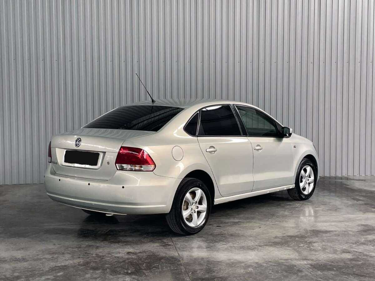 Купить Volkswagen Polo с пробегом. Фото: #4