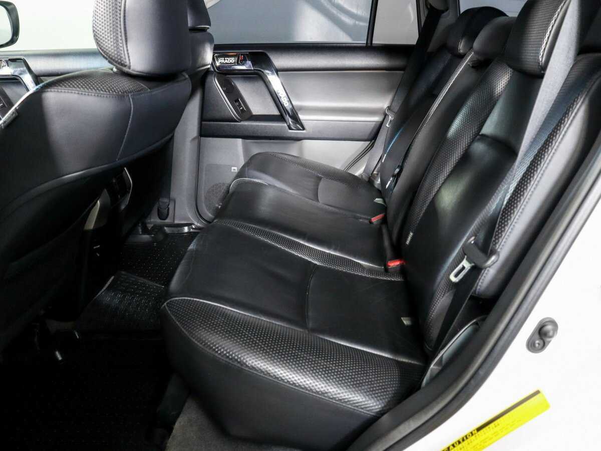 Купить Toyota Land Cruiser Prado с пробегом. Фото: #6