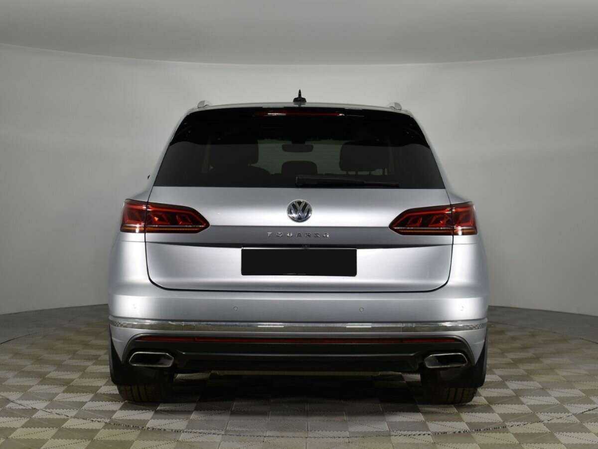 Купить Volkswagen Touareg с пробегом. Фото: #3