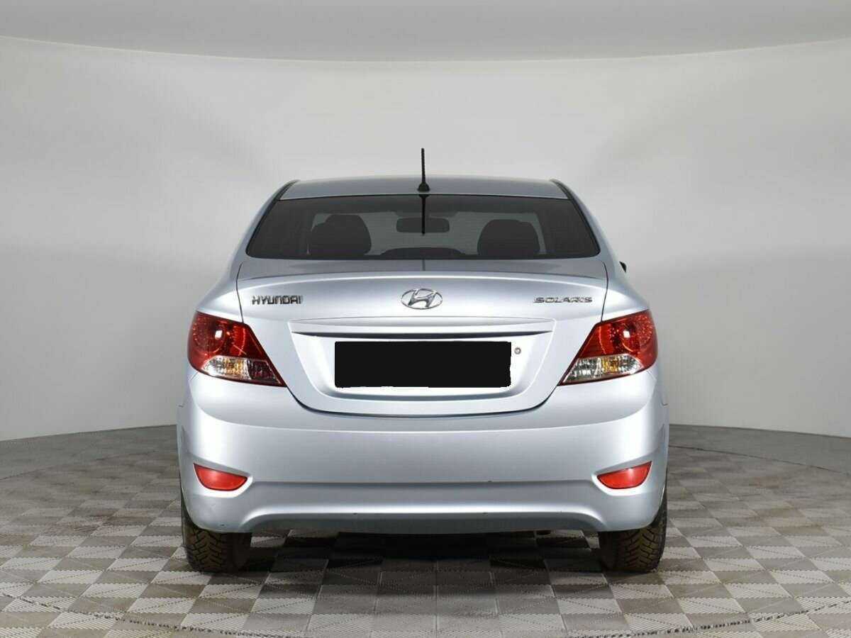 Купить Hyundai Solaris с пробегом. Фото: #3