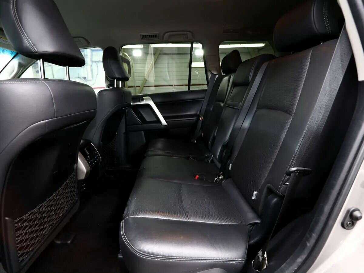 Купить Toyota Land Cruiser Prado с пробегом. Фото: #9