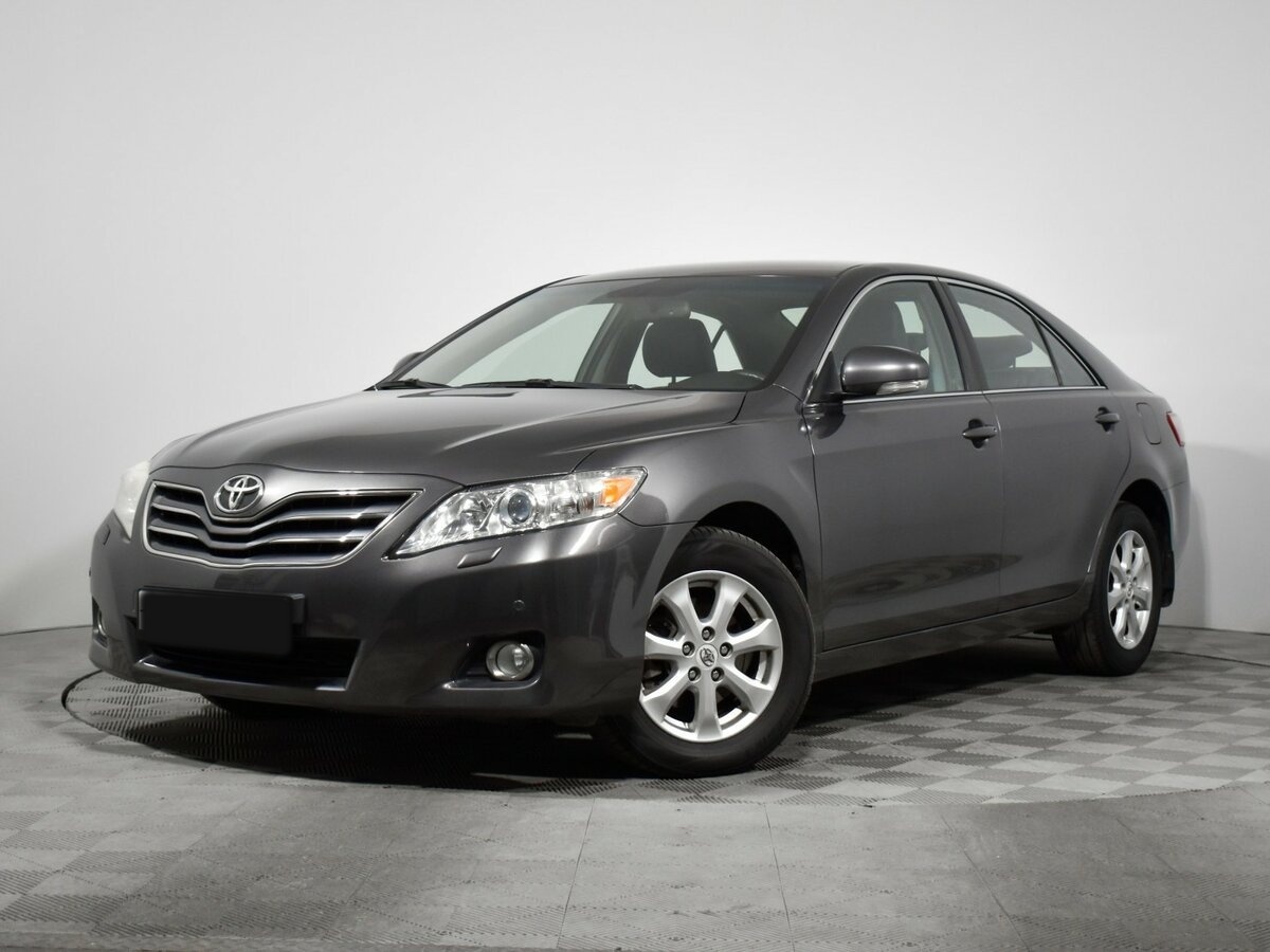 Купить Toyota Camry с пробегом. Посмотреть фото