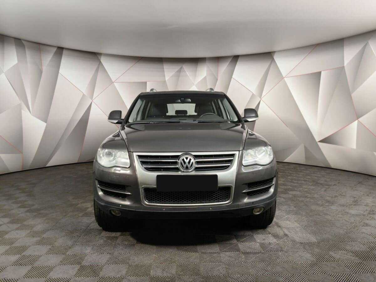 Купить Volkswagen Touareg с пробегом. Фото: #6