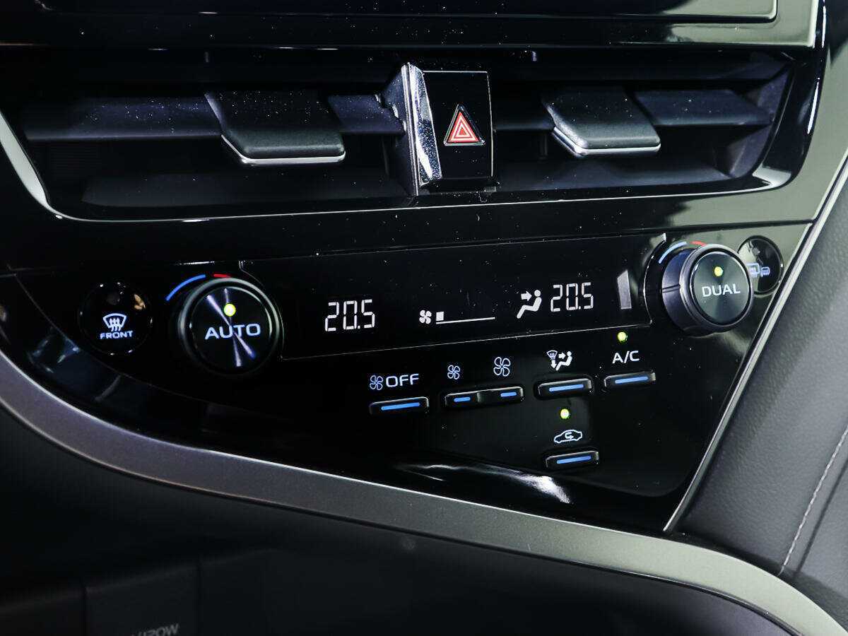 Купить Toyota Camry с пробегом. Фото: #14