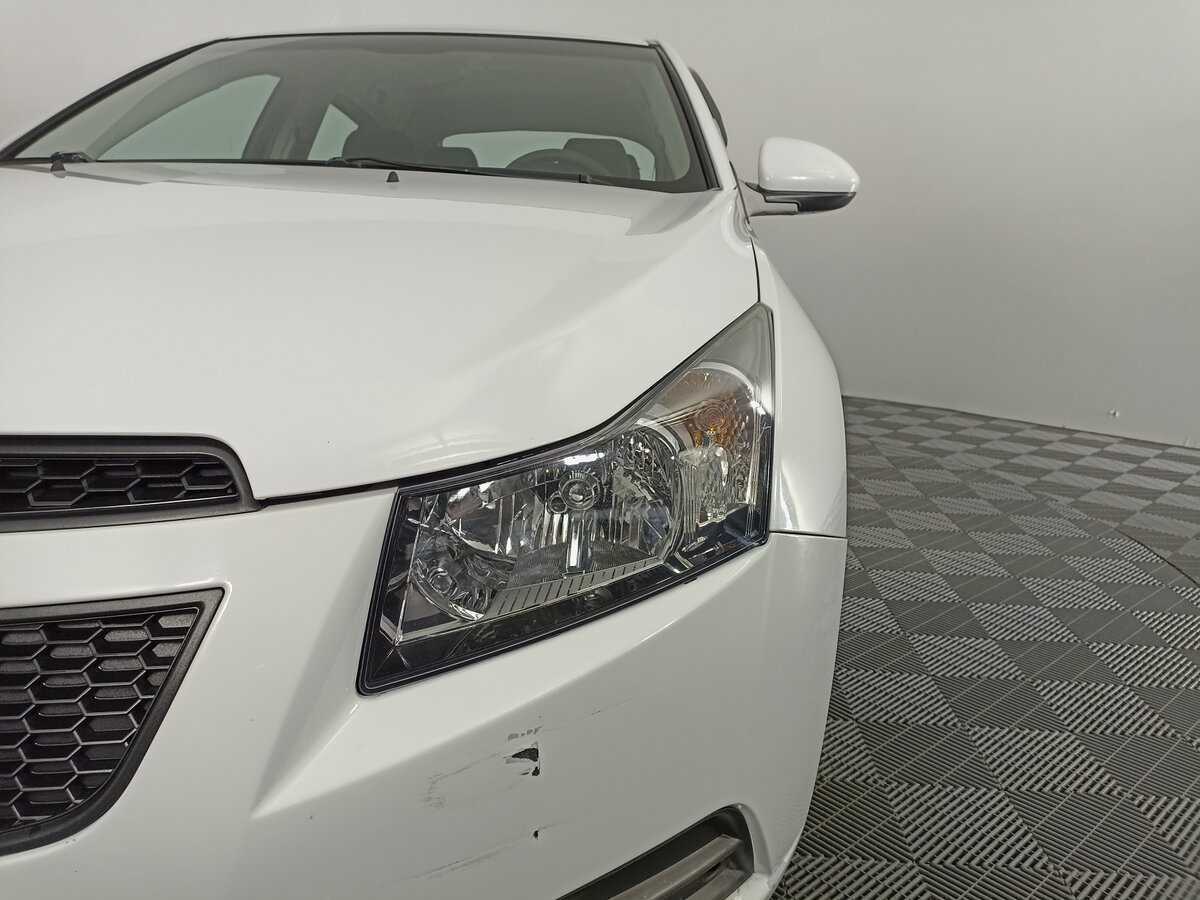 Купить Chevrolet Cruze с пробегом. Фото: #15