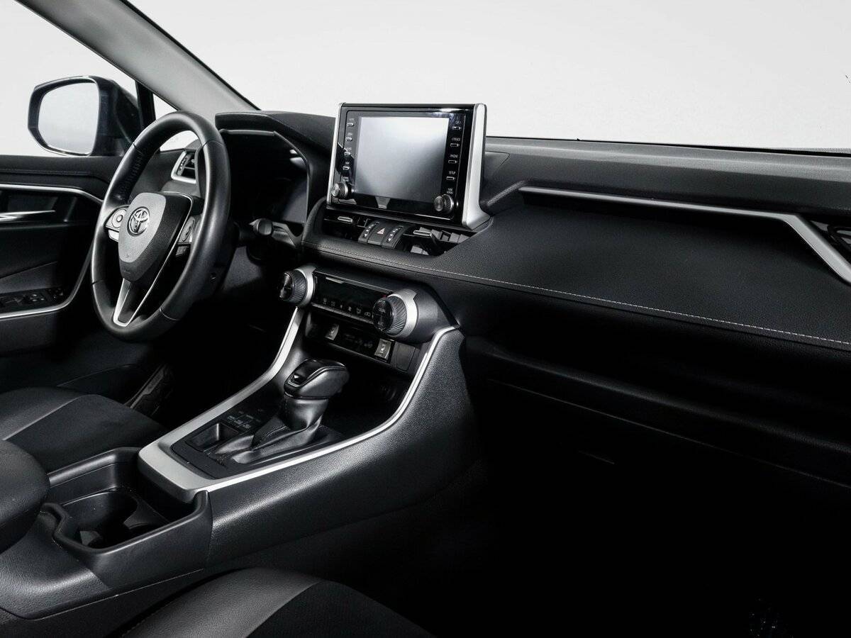 Купить Toyota RAV4 с пробегом. Фото: #8