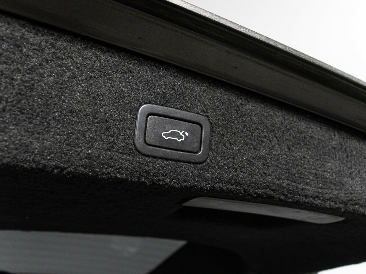Купить Volvo XC70 с пробегом. Фото: #17