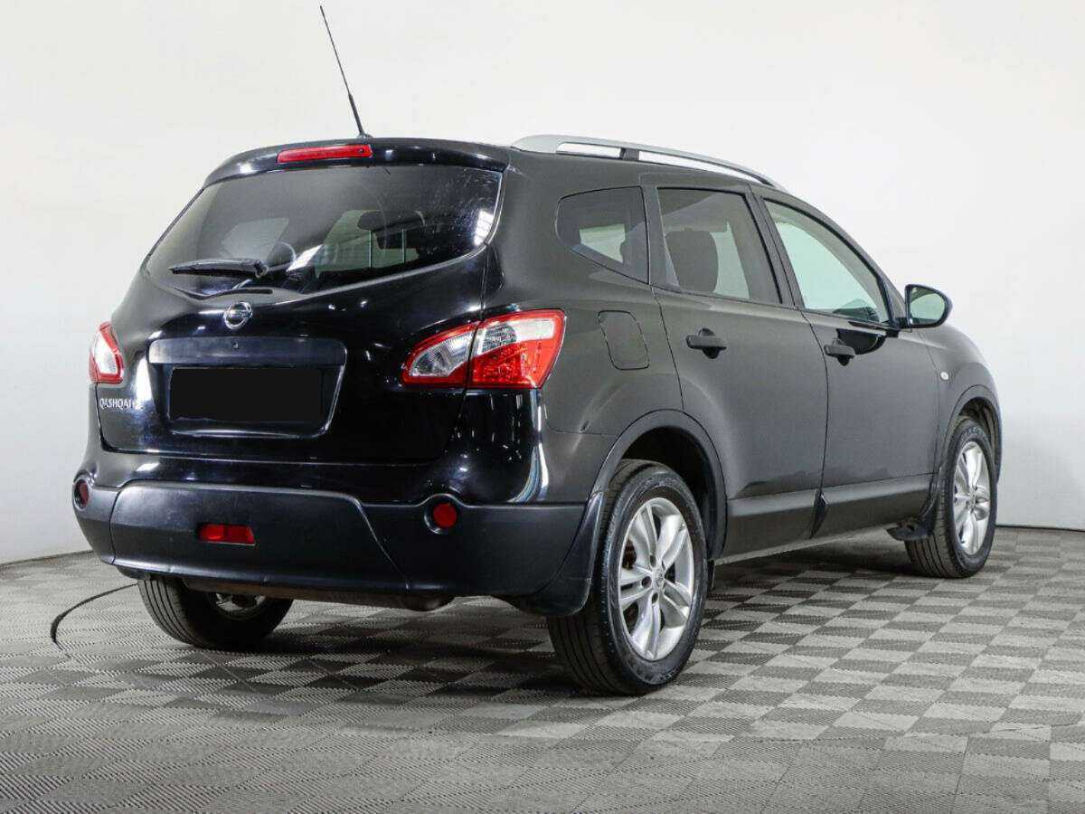 Купить Nissan Qashqai+2 с пробегом. Фото: #4
