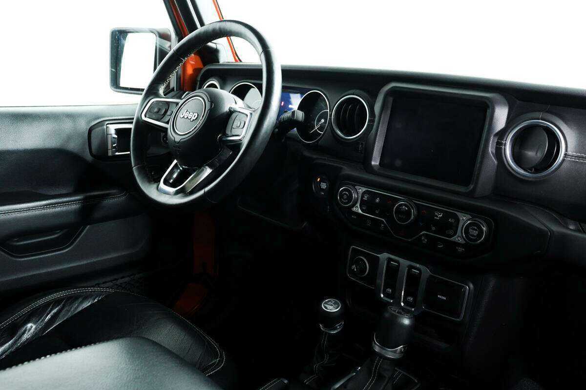 Купить Jeep Wrangler с пробегом. Фото: #7