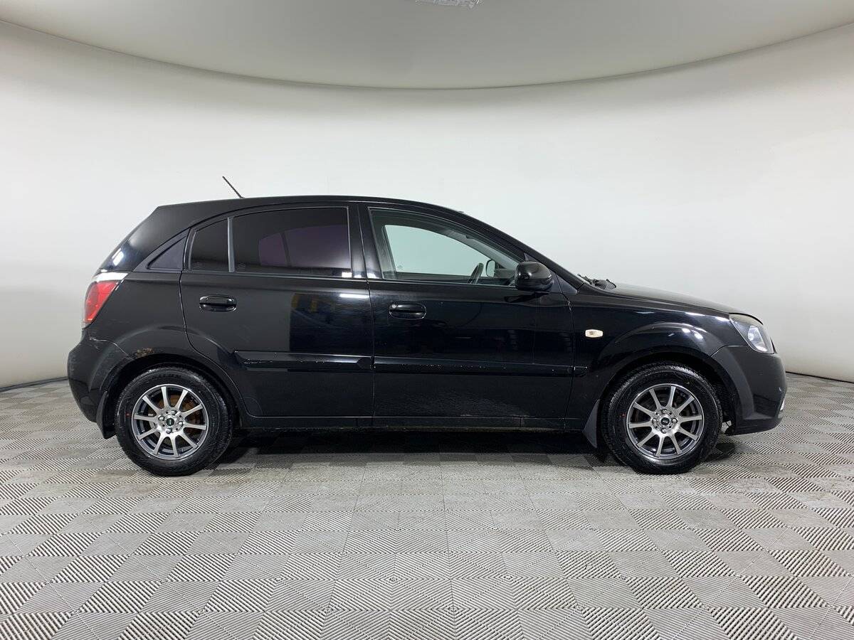 Купить Kia Rio с пробегом. Фото: #3