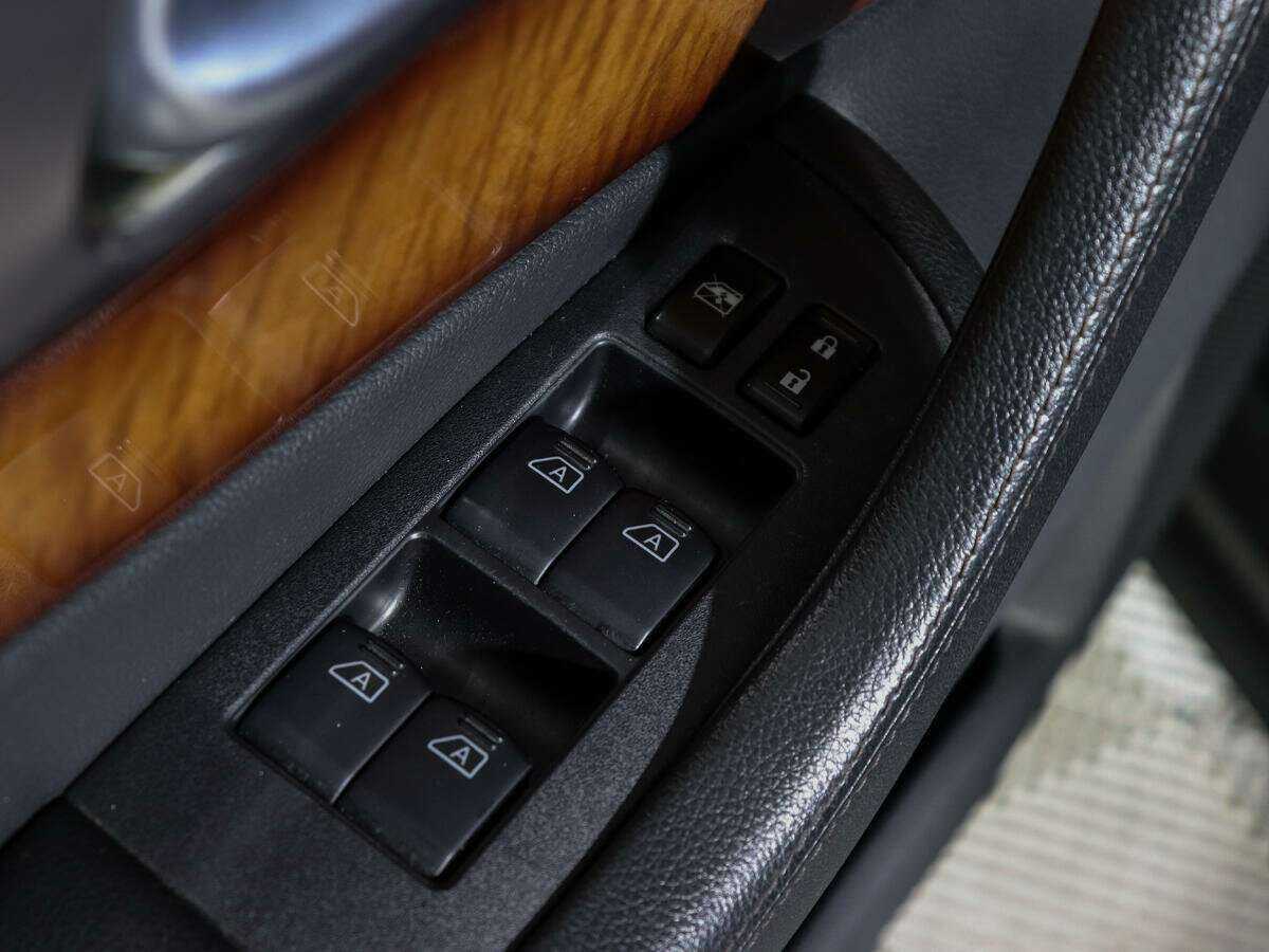 Купить Infiniti FX с пробегом. Фото: #19