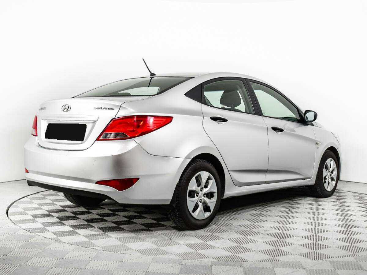 Купить Hyundai Solaris с пробегом. Фото: #4