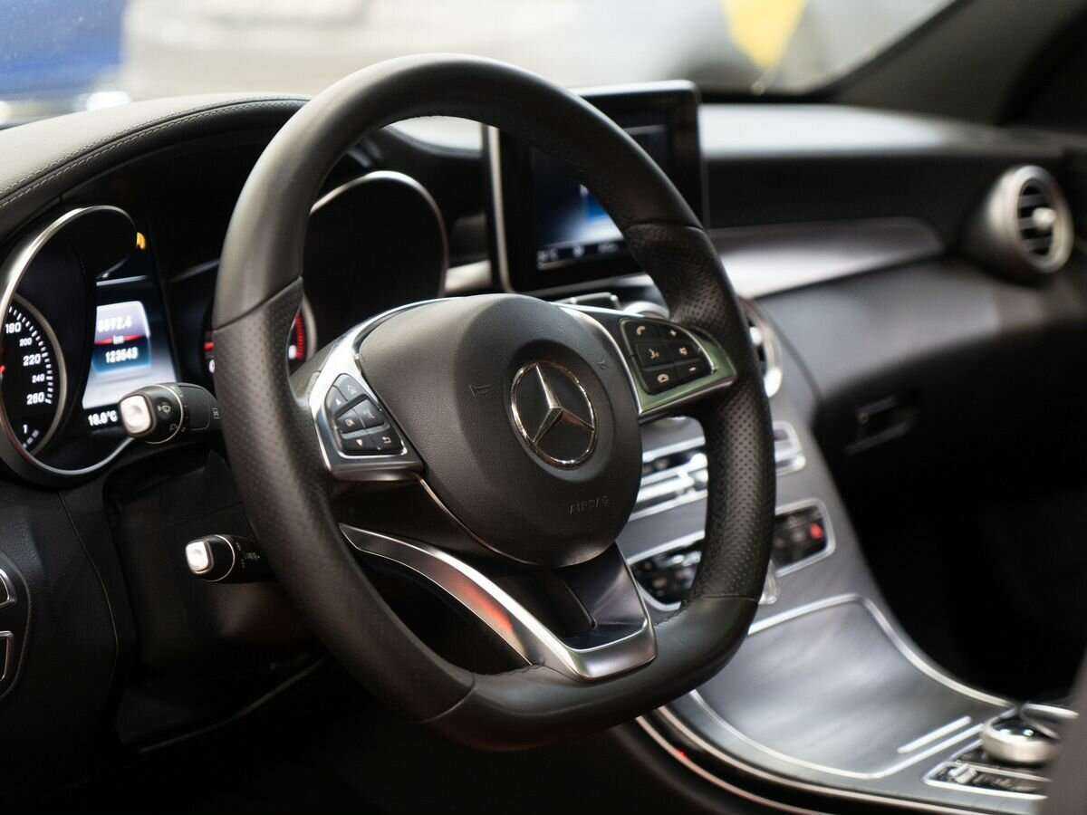 Купить Mercedes-Benz C-Класс с пробегом. Фото: #4