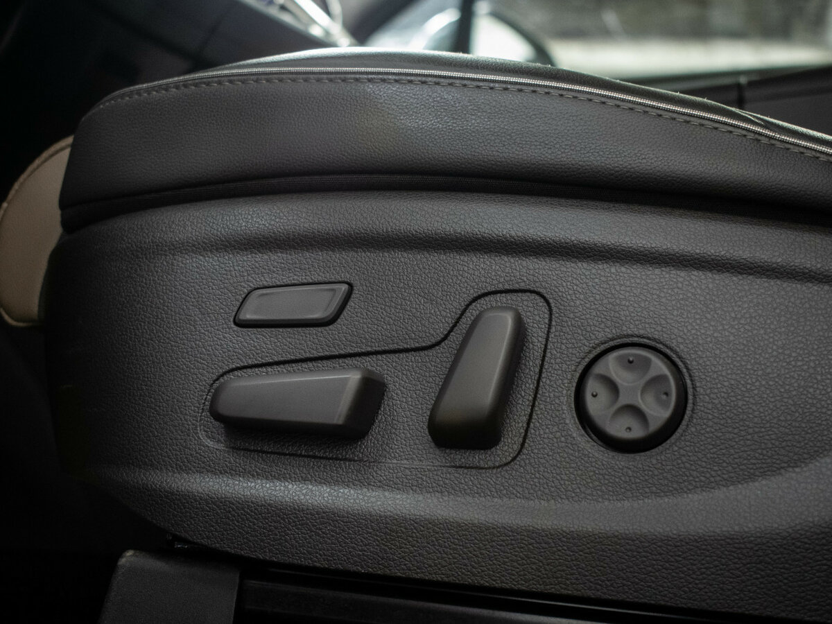 Купить Hyundai Santa Fe с пробегом. Фото: #19