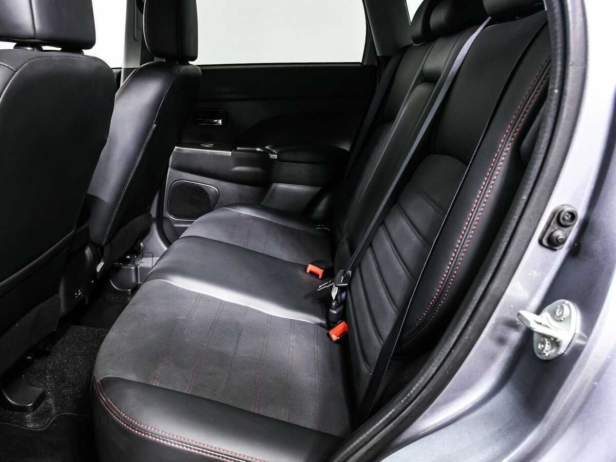 Купить Mitsubishi Outlander Sport с пробегом. Фото: #11