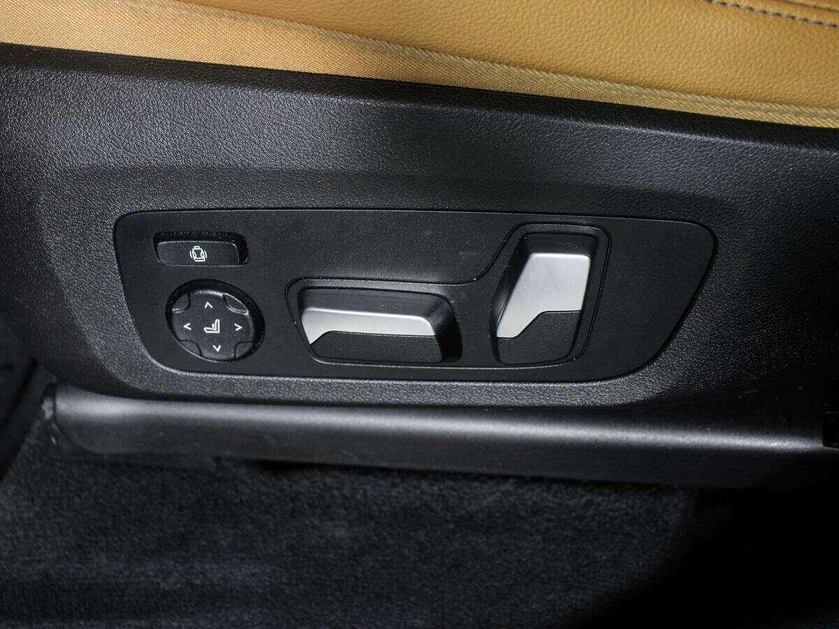 Купить BMW X4 с пробегом. Фото: #17