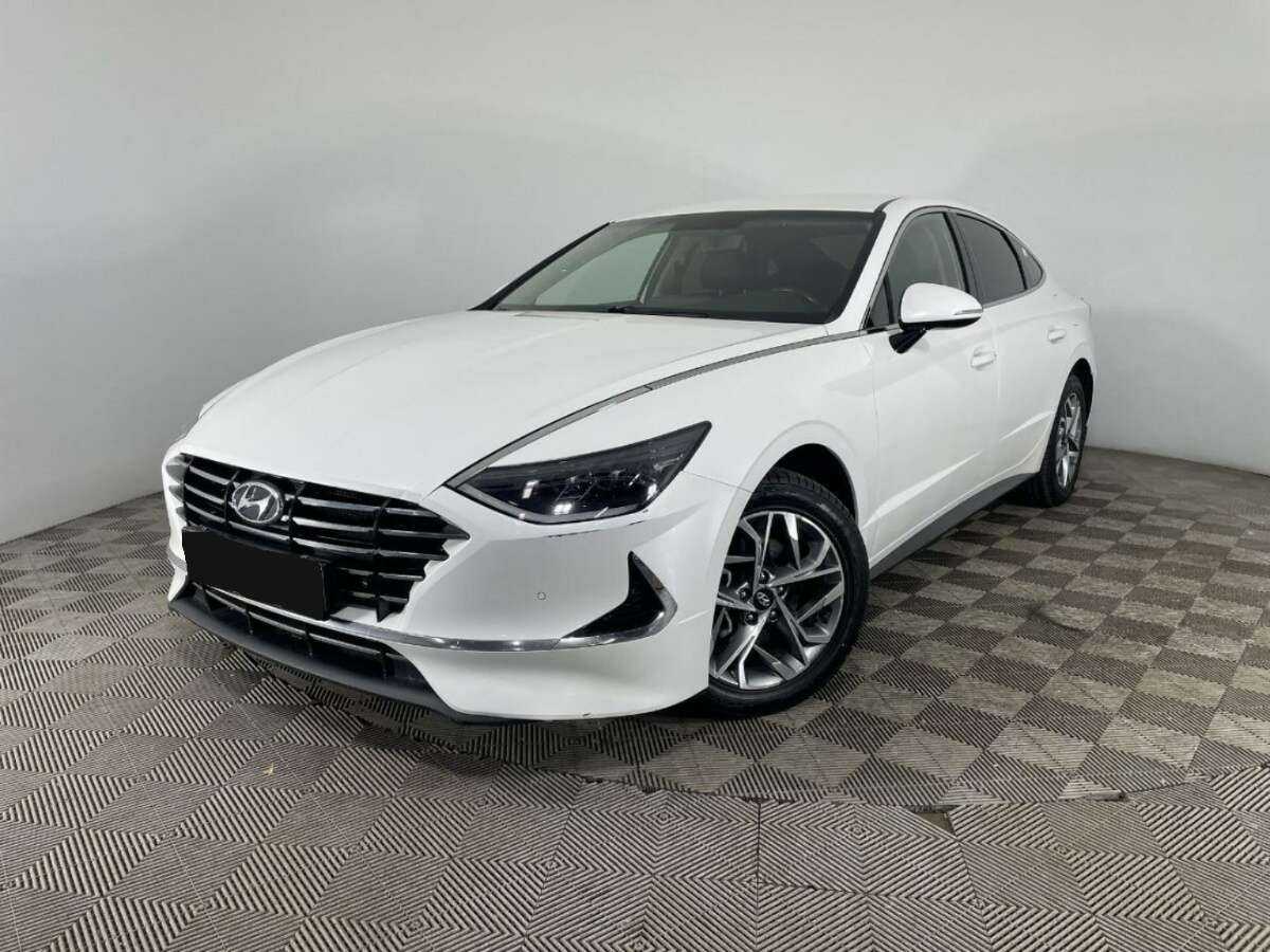Купить Hyundai Sonata с пробегом. Посмотреть фото