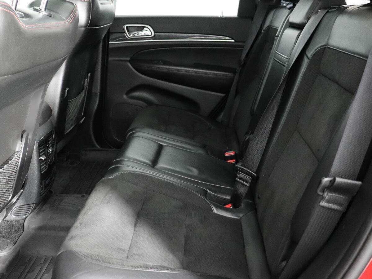Купить Jeep Grand Cherokee с пробегом. Фото: #12