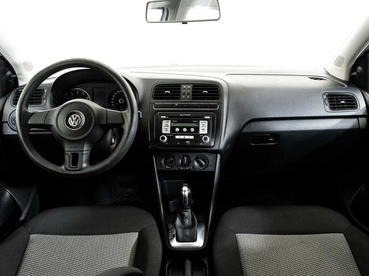 Купить Volkswagen Polo с пробегом. Фото: #9