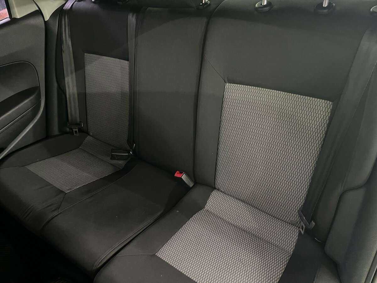 Купить Volkswagen Polo с пробегом. Фото: #12