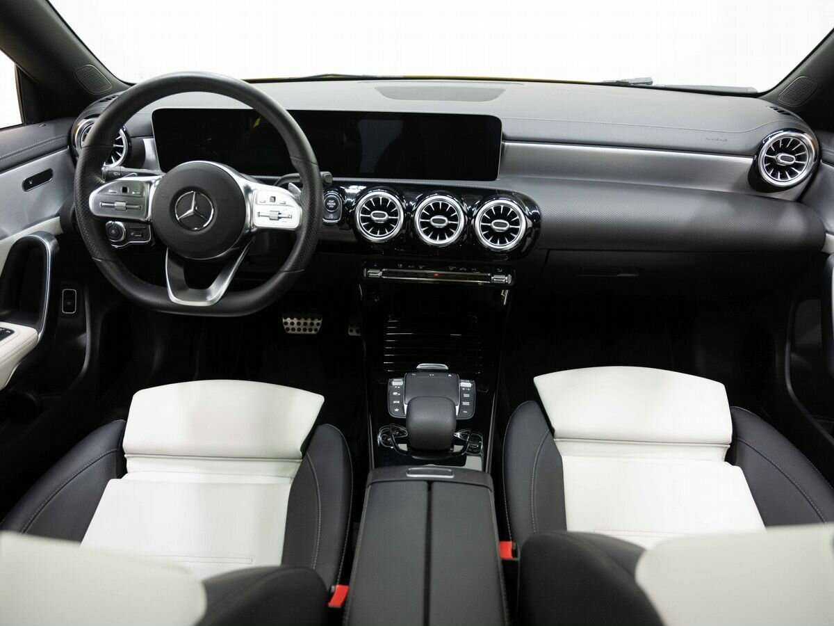 Купить Mercedes-Benz CLA с пробегом. Фото: #10