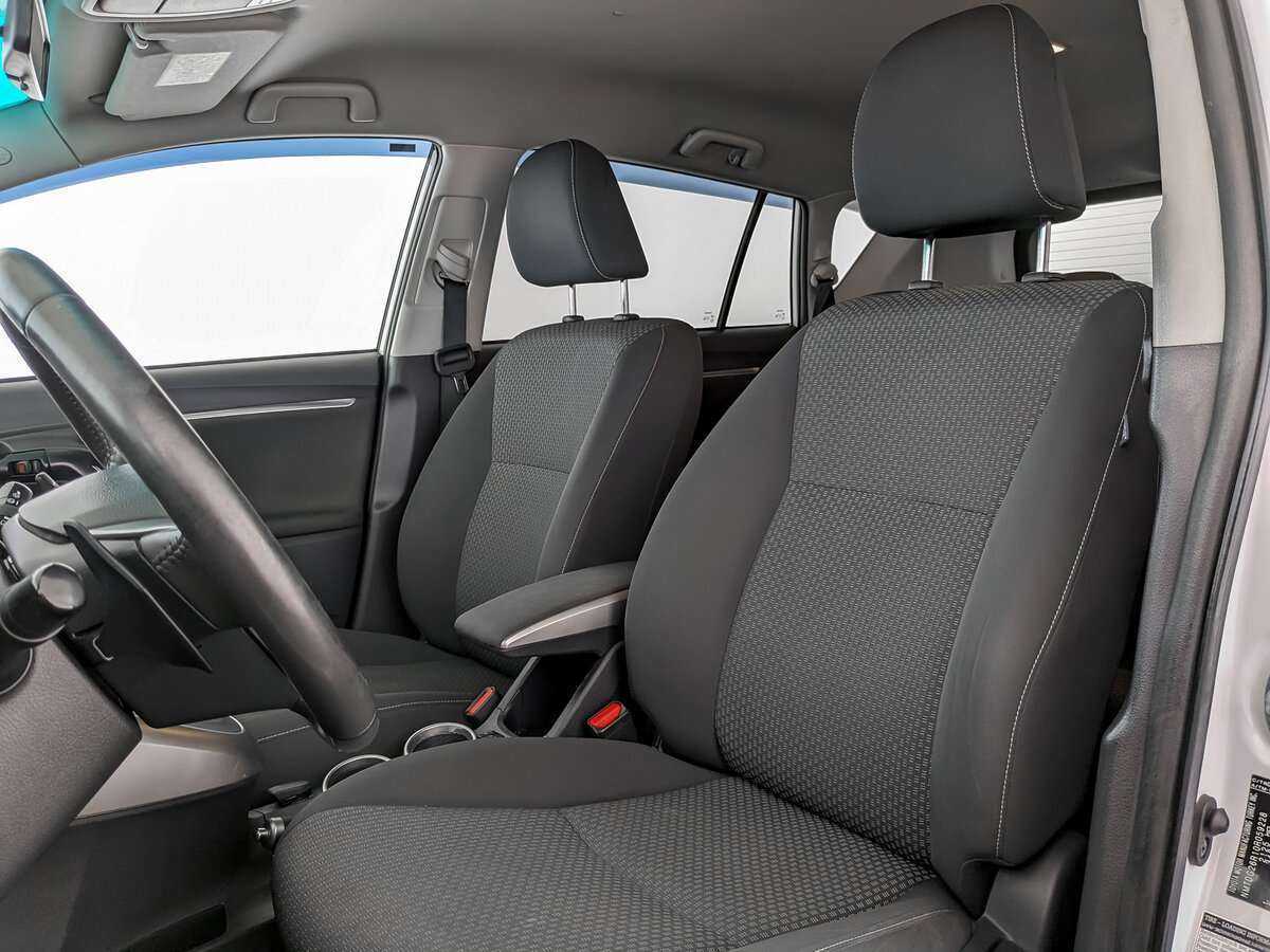 Купить Toyota Verso с пробегом. Фото: #15