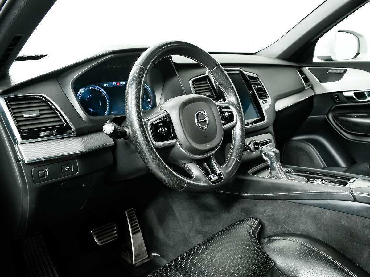 Купить Volvo XC90 с пробегом. Фото: #10