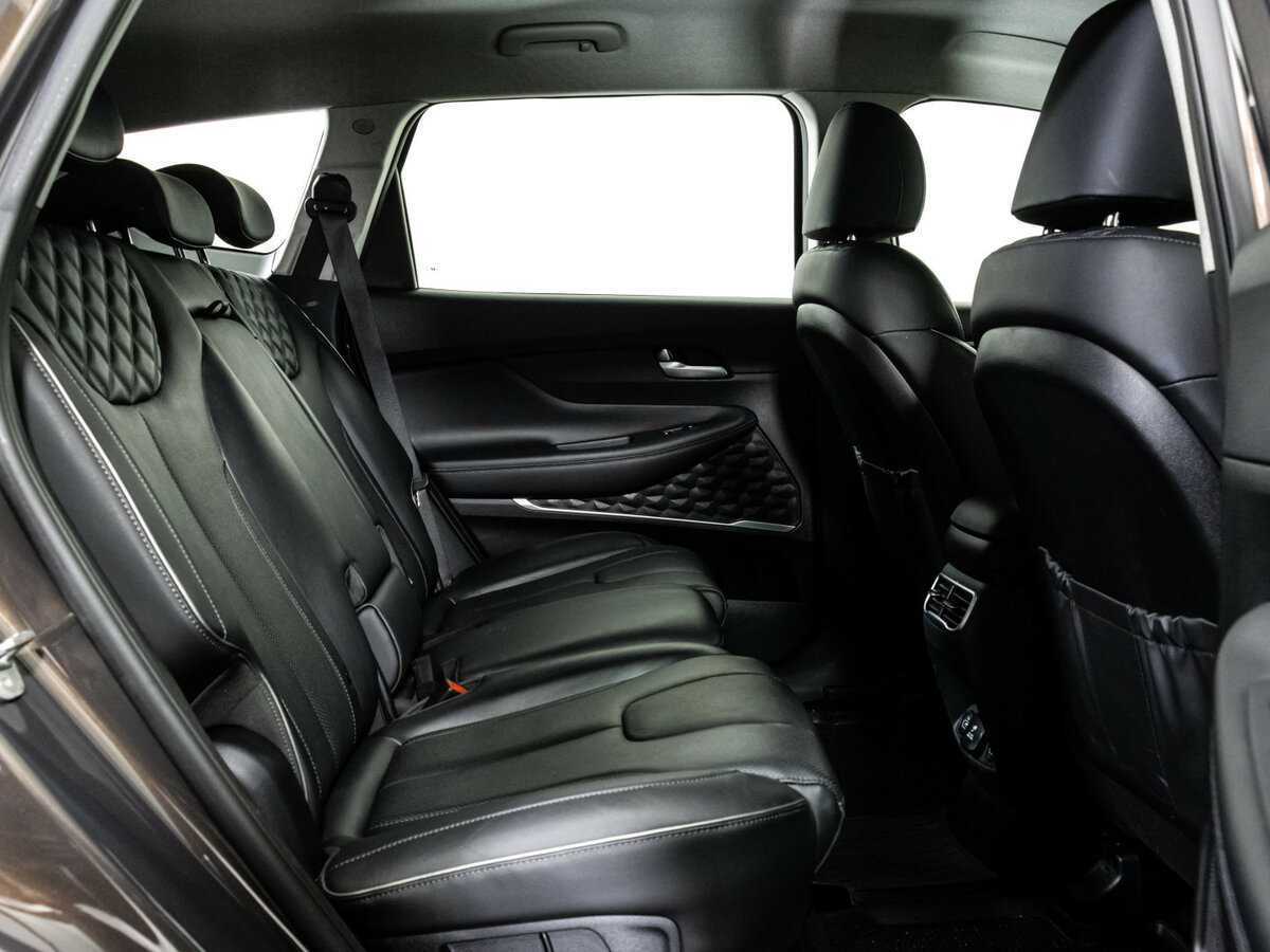 Купить Hyundai Santa Fe с пробегом. Фото: #17