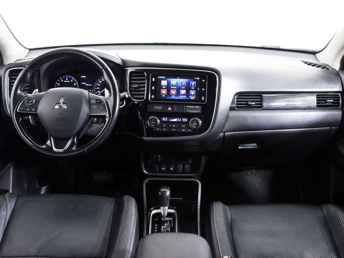 Купить Mitsubishi Outlander с пробегом. Фото: #9
