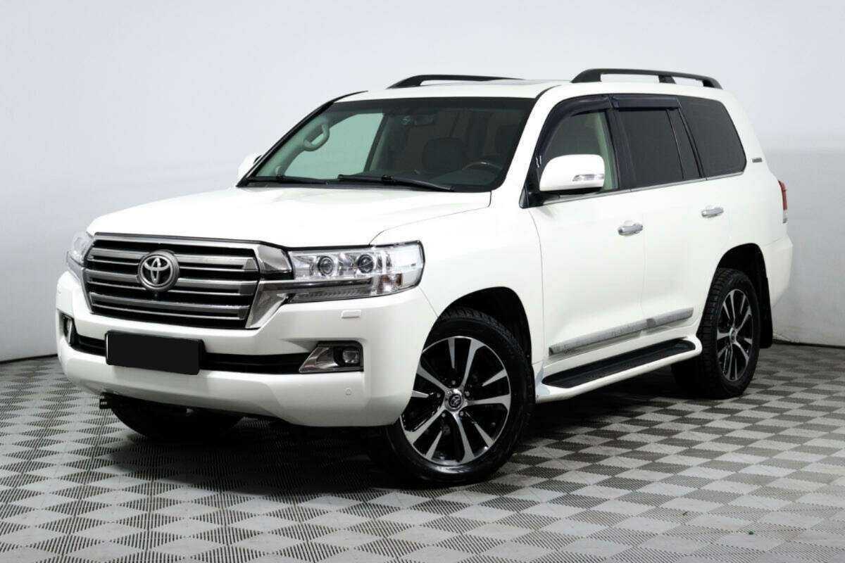 Купить Toyota Land Cruiser с пробегом. Посмотреть фото