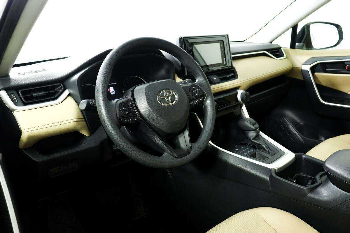 Купить Toyota RAV4 с пробегом. Фото: #12