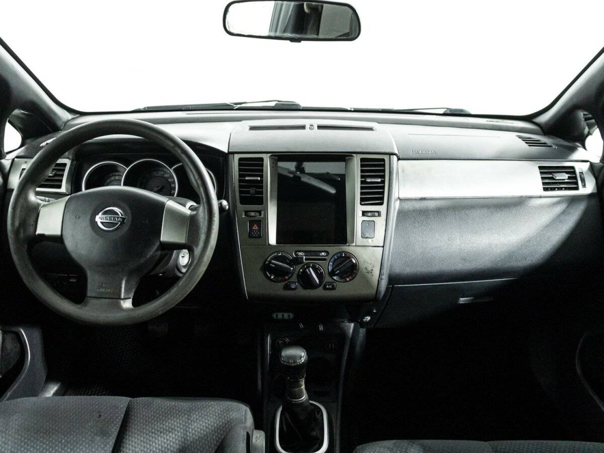Купить Nissan Tiida с пробегом. Фото: #12