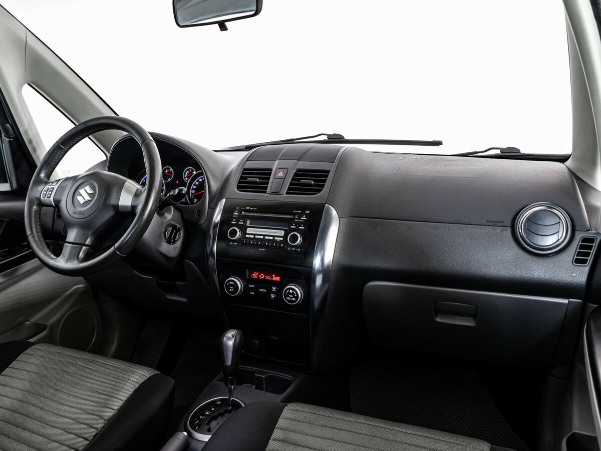 Купить Suzuki SX4 с пробегом. Фото: #6