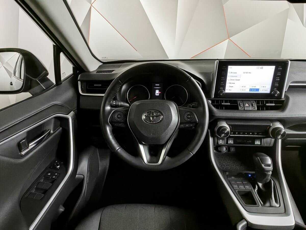 Купить Toyota RAV4 с пробегом. Фото: #14