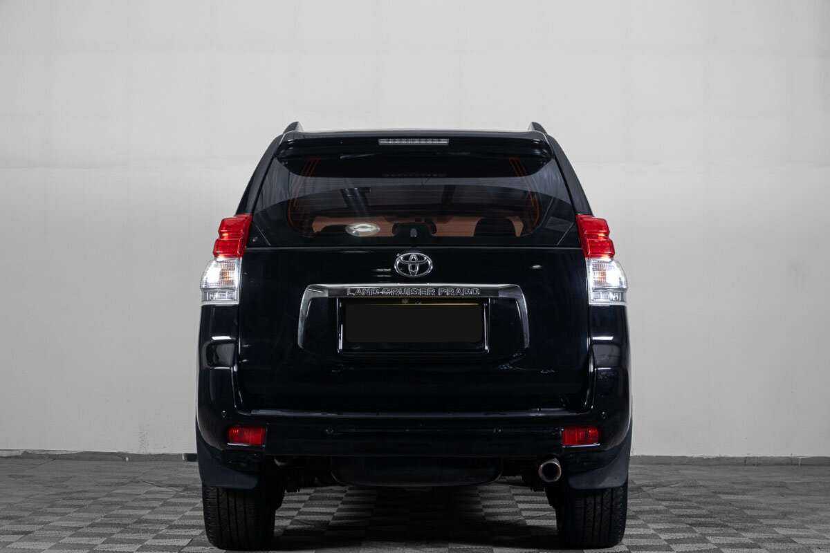 Купить Toyota Land Cruiser Prado с пробегом. Фото: #2
