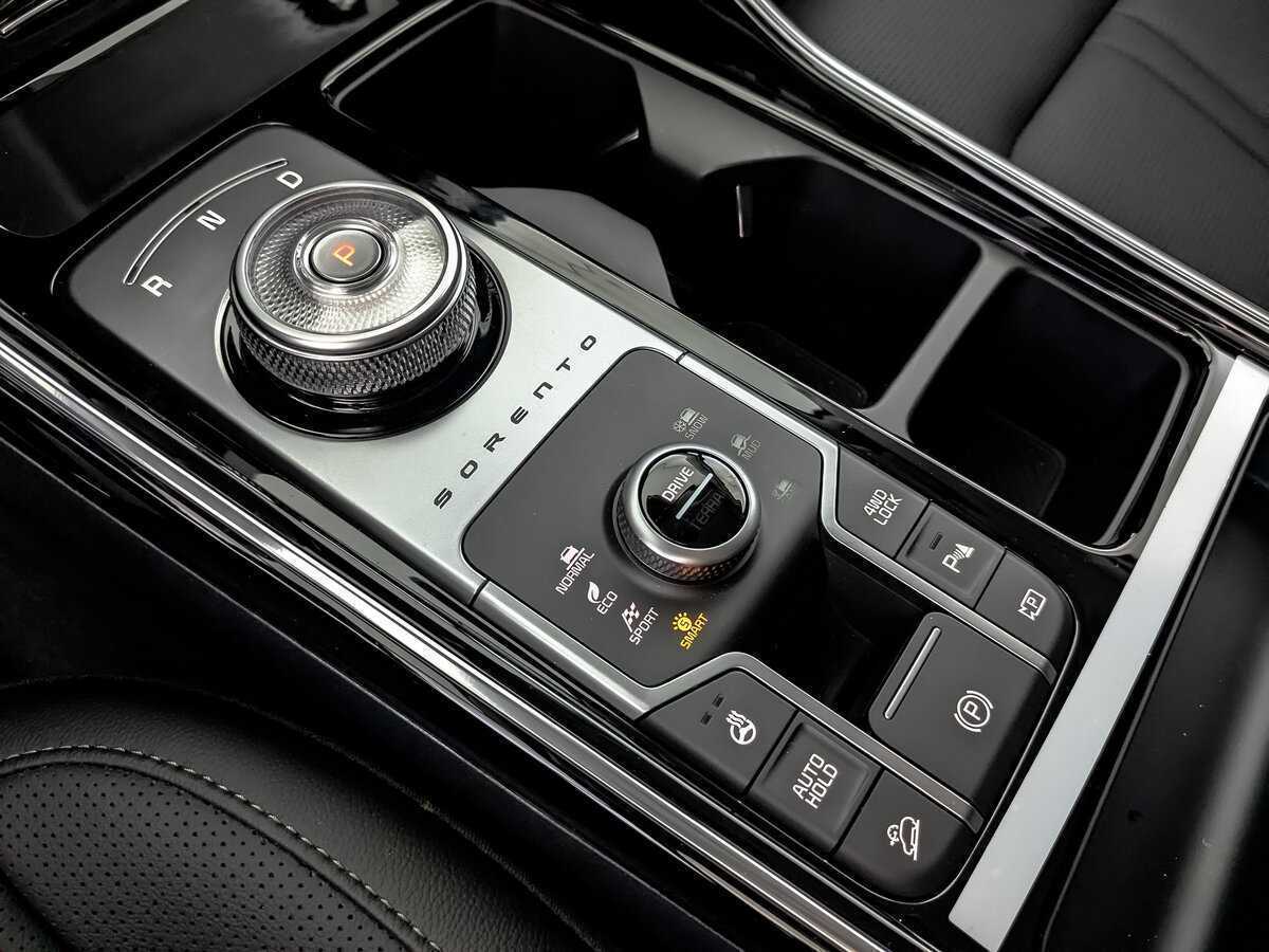 Купить Kia Sorento с пробегом. Фото: #21
