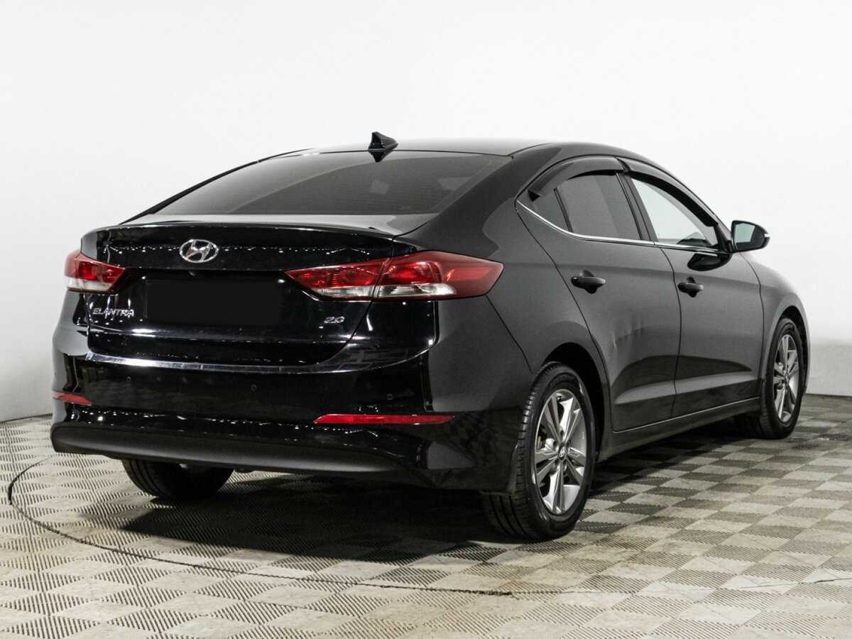 Купить Hyundai Elantra с пробегом. Фото: #4