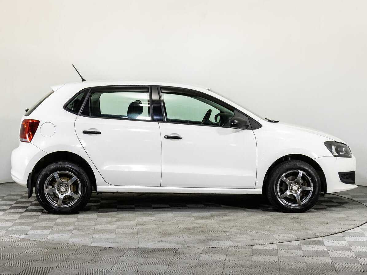 Купить Volkswagen Polo с пробегом. Фото: #3