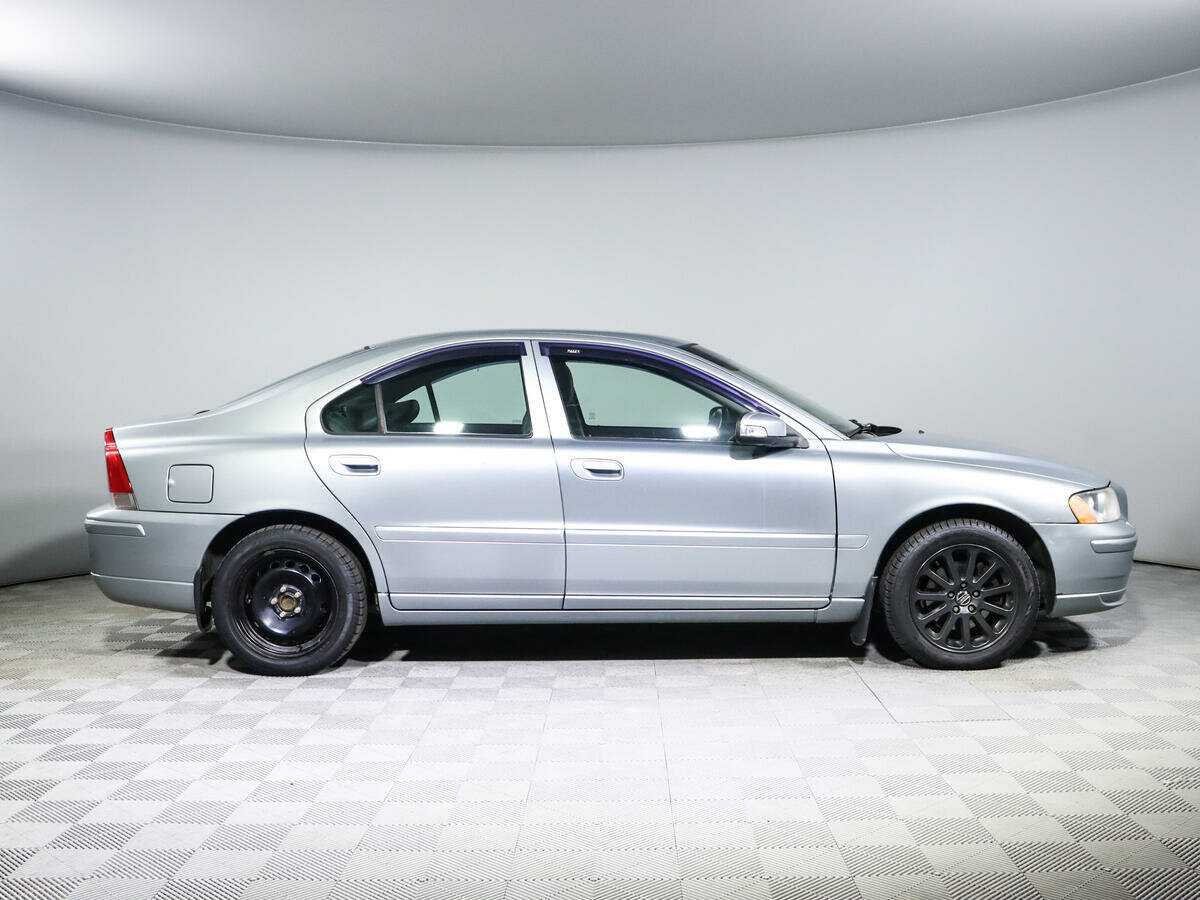 Купить Volvo S60 с пробегом. Фото: #3