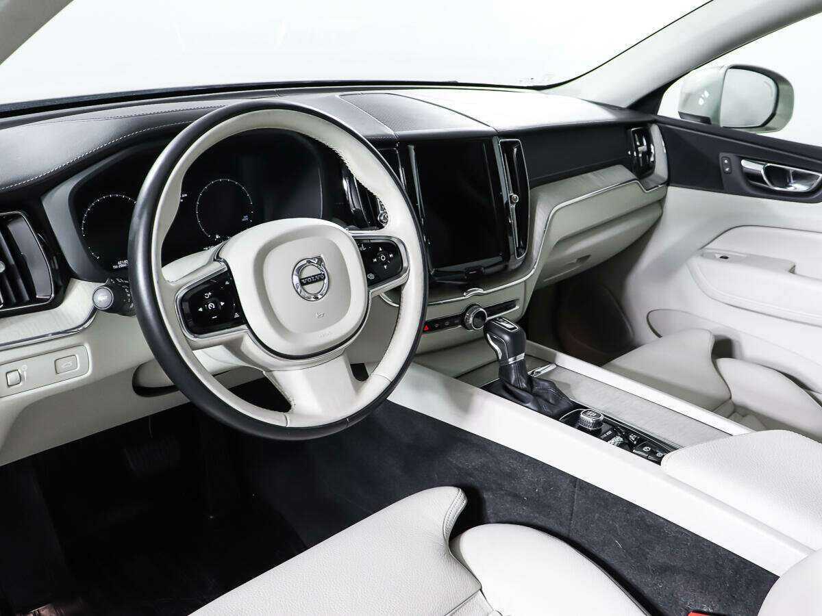 Купить Volvo XC60 с пробегом. Фото: #12