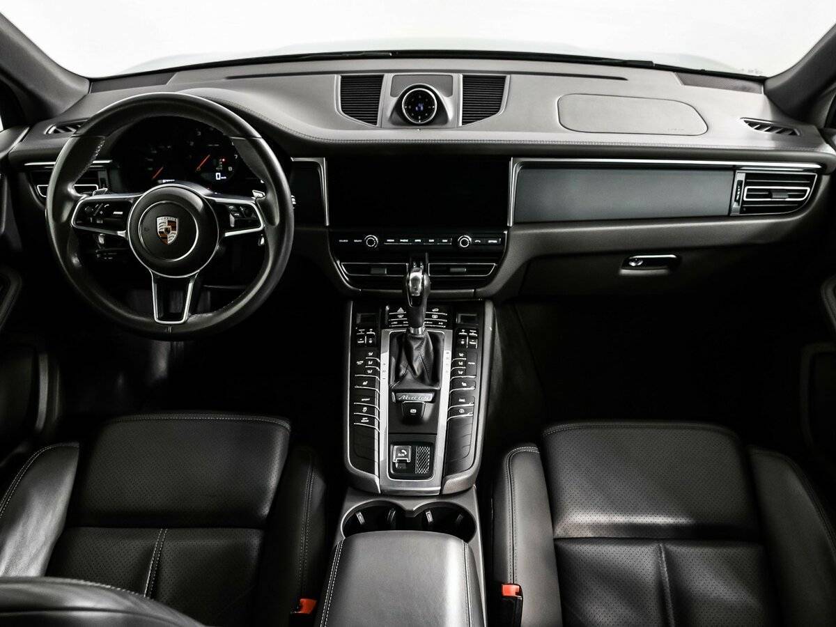 Купить Porsche Macan с пробегом. Фото: #10