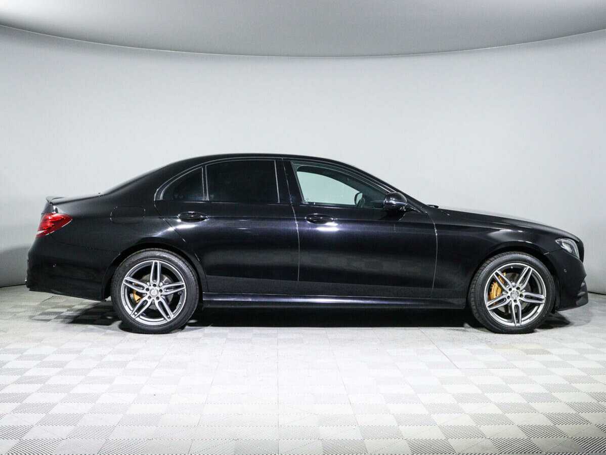 Купить Mercedes-Benz E-Класс с пробегом. Фото: #3